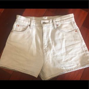 Light wash Levi denim shorts
